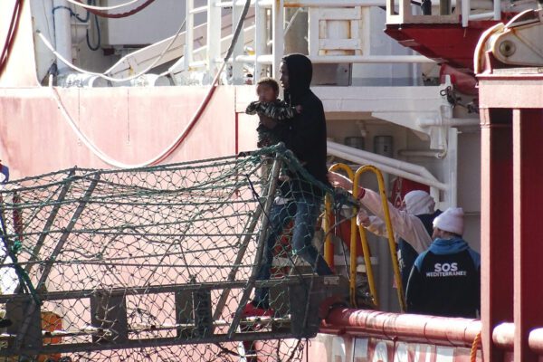 I parlamentari di centrosinistra contro decreto porti chiusi: “Va ritirato”