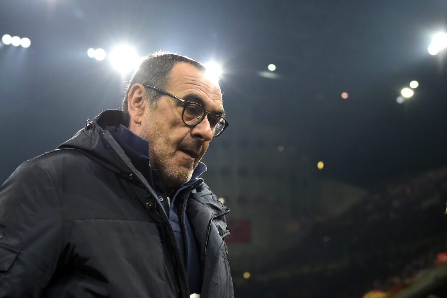 Foto Massimo Paolone/LaPresse 
13 febbraio 2020 Milano, Italia 
sport calcio 
Milan vs Juventus – Coppa Italia 2019/2020 – Semifinale turno andata – stadio “Giuseppe Meazza”
Nella foto: Maurizio Sarri (Juventus F.C.) osserva 

Photo Massimo Paolone/LaPresse 
February 13, 2020 Milan, Italy 
sport soccer 
Milan vs Juventus – Italian Football Cup 2019/2020 – 
Round semi-final – “Giuseppe Meazza” stadium. 
In the pic: Maurizio Sarri (Juventus F.C.) looks on