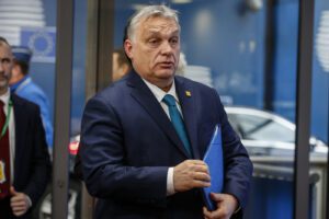 Licenziato in Ungheria il direttore di Index: ultimo colpo alla libertà di stampa di Orbán