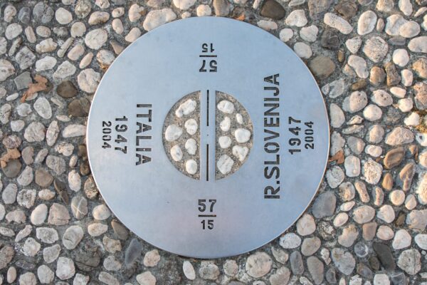 Laboratori di unità europea, Gorizia e Nova Gorica combattono assieme al Covid i fantasmi del passato