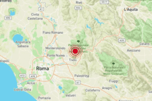 Terremoto a Roma, scossa nella notte di magnitudo 3 e panico: “Un boato”
