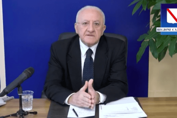 De Luca: “Forniture Consip saltate, su 400 ventilatori richiesti la metà donati da Alfredo Romeo”