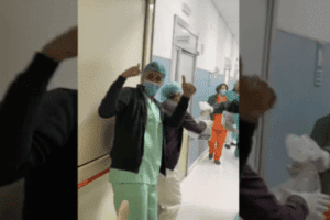 Festa al Loreto Mare, i ‘guerrieri’ Francesco e Giovanni dimessi dopo quasi un mese Festa al Loreto Mare, i ‘guerrieri’ Francesco e Giovanni dimessi dopo quasi un mese