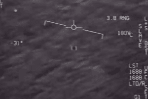 Il Pentagono declassifica i video con gli Ufo e sui social impazza l’hashtag #AlienExist