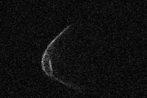 L’asteroide con la mascherina ‘sfiora’ la Terra: ecco come vederlo