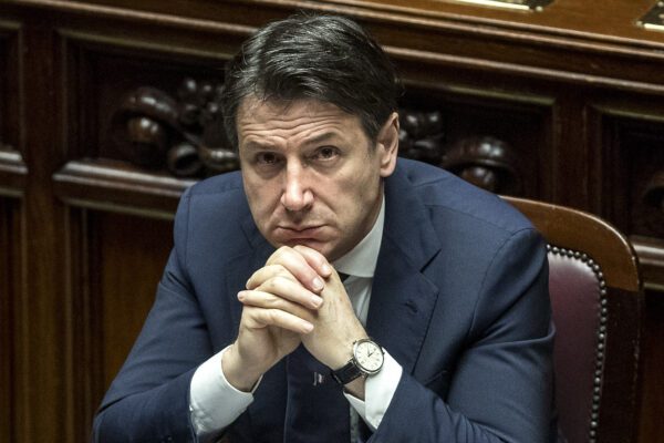 L’ideologia paternalista e retrograda della Fase 1 bis