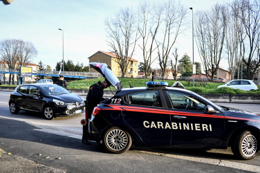 Furti in abitazioni, negozi e imprese: quattro arresti nell’hinterland di Roma