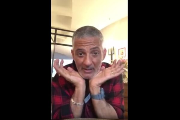 Coronavirus, l’ironia di Fiorello sulla fine del lockdown: “Noi 60enni andiamo protetti, come i panda”