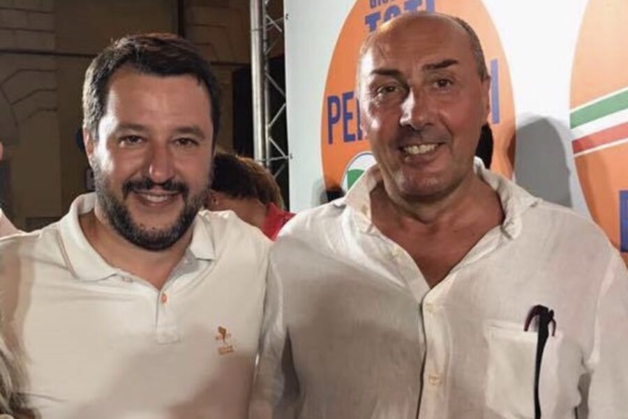 Un cecchino per chi canta ‘Bella ciao’, bufera sul consigliere della Lega