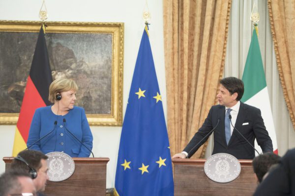 “In Italia la mafia aspetta i soldi dell’Europa”, l’affondo durissimo dalla Germania sugli aiuti