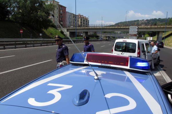 Tangenziale di Napoli, la polizia sul luogo dell’incidente  – Tangenziale, incidente stradale  – fotografo: Pressphoto