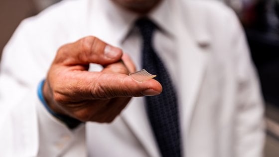 Vaccino contro il Covid-19, è italiano uno dei ricercatori che l’ha scoperto