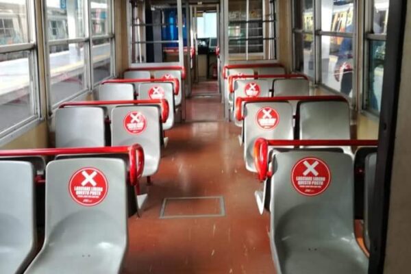 Circumvesuviana, metro e bus: come cambia la mobilità nella Fase 2