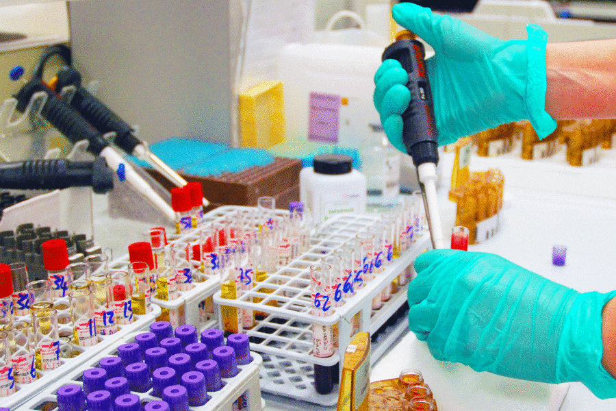 Test sierologici, in Campania è boom di richieste