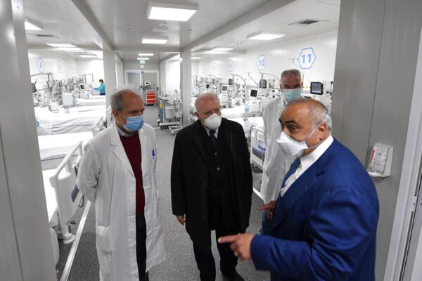 In Campania si denuncia la mancata pandemia, la follia di politici e media