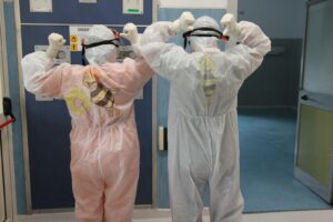 Coronavirus, il Loreto Mare respira: viaggio all’interno dell’ospedale Covid