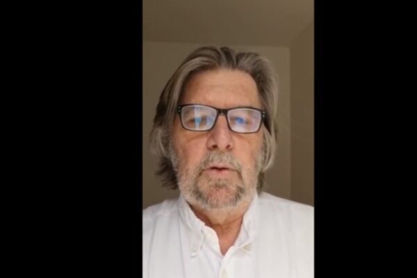 Zagrebelski come Mussolini: è tutto costituzionale, pure che Travaglio nomini la presidenza dell’Eni