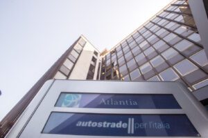 Autostrade, il cdm infuoca la maggioranza: spunta l’ipotesi commissario