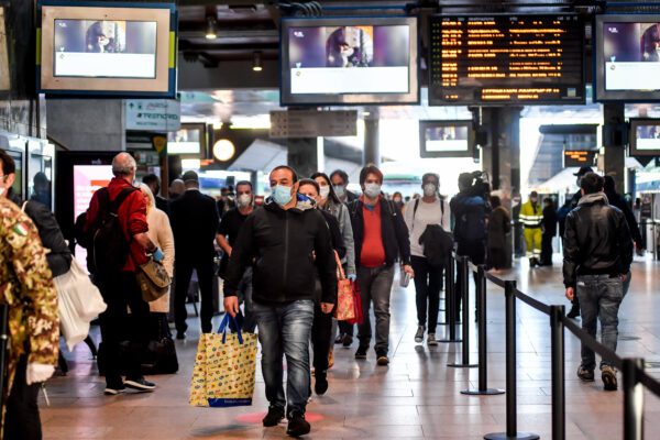 Riapertura, le date da non dimenticare: palestre, concerti, viaggi e autocertificazioni