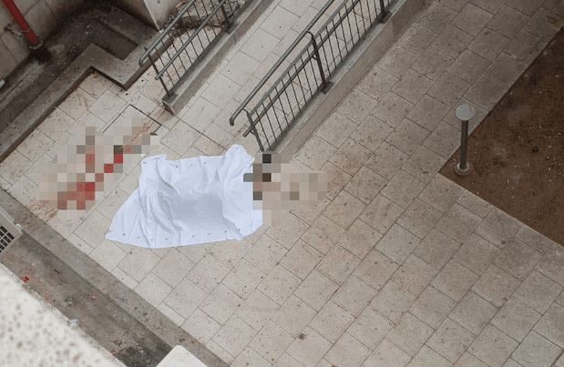 Tragedia in ospedale, uomo si lancia nel vuoto dopo incidente