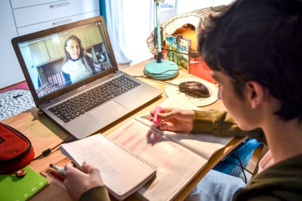 La scuola è vecchia, un decalogo per ripartire