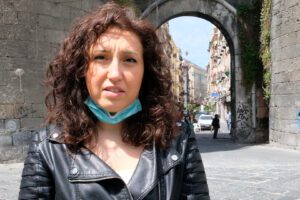 Alessandra, madre coraggio di un bimbo autistico: “Scuole chiuse e niente servizi, noi abbandonati dallo Stato”