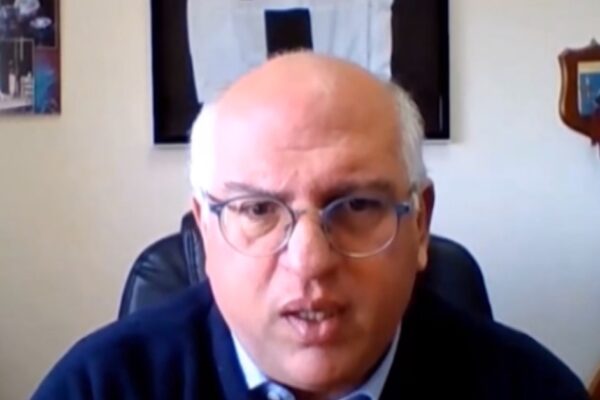 Coronavirus, l’allarme di Ascierto: “Rischio seconda ondata, non rilassiamoci”