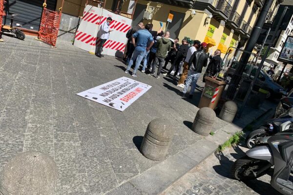 Fase 2: “Eccovi le chiavi dei nostri saloni”, la protesta di barbieri e parrucchieri