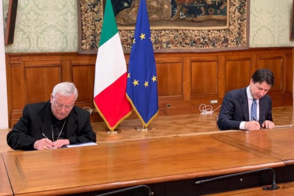 Accordo tra Governo e Cei, messe riaperte ai fedeli dal 18 maggio