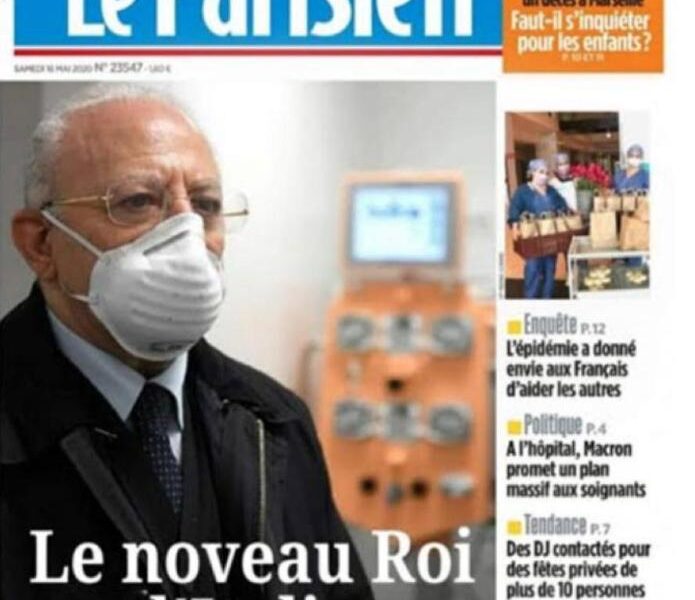 De Luca “Nuovo re d’Italia”, la copertina è falsa ma anche per la destra sarebbe stata meritata