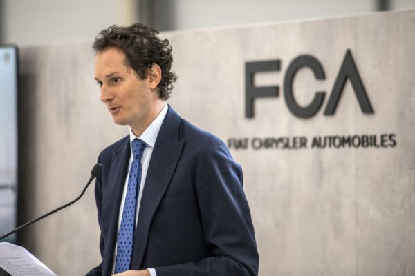 Fusione Fca-Psa, Commissione Ue apre indagine per “concorrenza a rischio”