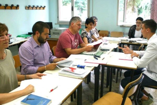 Maturità 2020: “Colloquio orale senza mascherina ma a distanza di due metri”