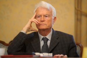 Lo sbotto di Caselli: “Dobbiamo proprio prenderci tutta ’sta m… addosso da Trizzino e Colosimo? Inventiamoci qualcosa”