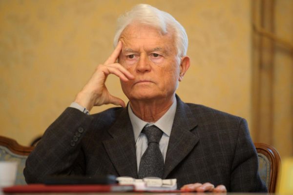 Lo sbotto di Caselli: “Dobbiamo proprio prenderci tutta ’sta m… addosso da Trizzino e Colosimo? Inventiamoci qualcosa”