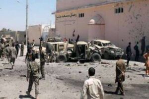 Afghanistan, attacco kamikaze talebani a base intelligence: 7 morti Afghanistan, attacco kamikaze talebani a base intelligence: 7 morti