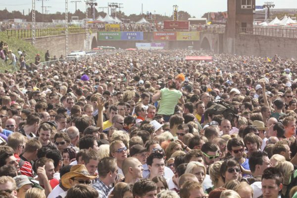 Strage alla Loveparade, processo si chiude senza colpevoli: tra le 21 vittime l’italiana Giulia Minola