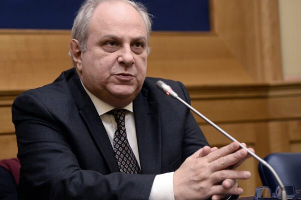 Parla Mario Giro: “Silvia Romano stava in un’area ritenuta ancora oggi sicura. Cooperanti parte migliore del Paese”