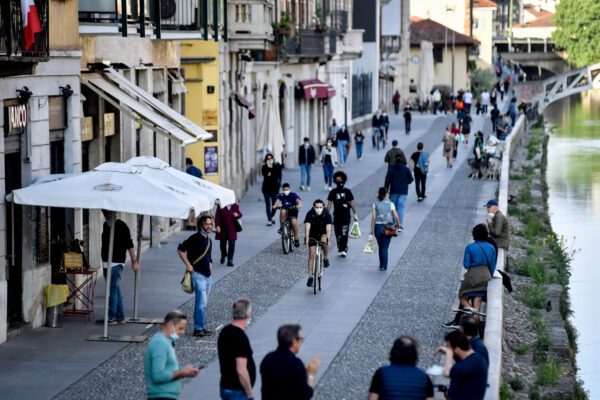 Scontro Regioni-Governo sulle riaperture dall’11 maggio: Boccia frena la richiesta di via libera