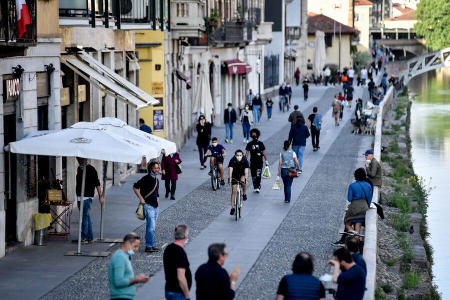 Scontro Regioni-Governo sulle riaperture dall’11 maggio: Boccia frena la richiesta di via libera