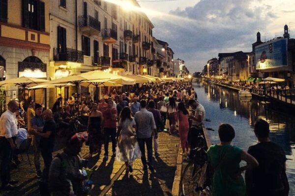 Stuprata e licenziata per troppe malattie, la storia di una donna di 32 anni vittima due volte a Milano