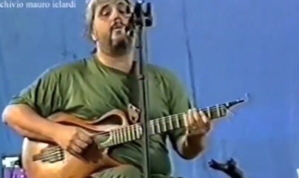 Quando Pino Daniele si esibì nel carcere di Poggioreale: “Vorrei farmi conoscere…”