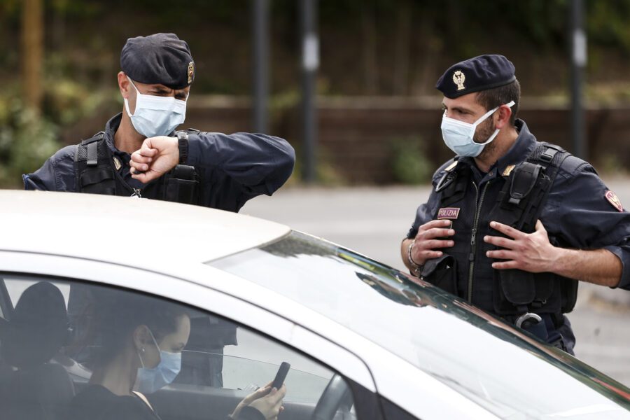 Circolazione tra Regioni: irragionevole trattare tutti nello stesso modo