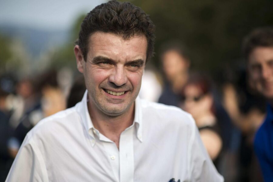 Roberto Cota linciato perché la moglie è un giudice serio, scaricato anche dai leghisti