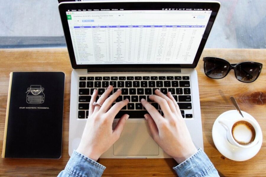 Smart working e digital divide, sfide del futuro dei lavoratori