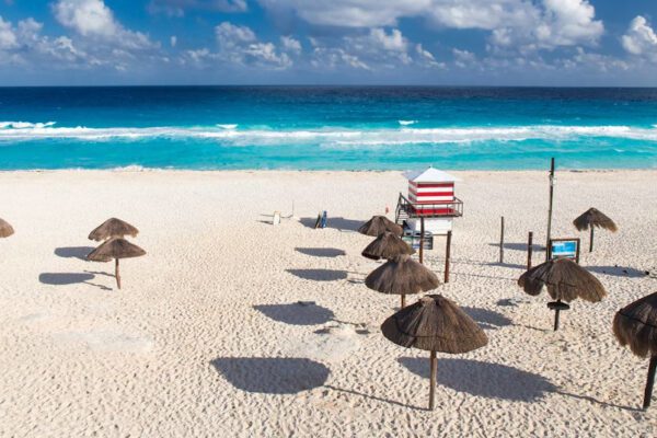 Mare a portata di click, arriva Skiply l’app per prenotare lettino e ombrellone