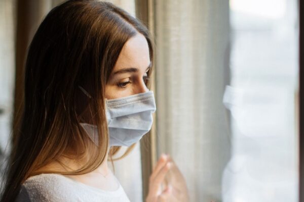 “Mi dia una mascherina 1522”, la frase in codice contro la violenza sulle donne