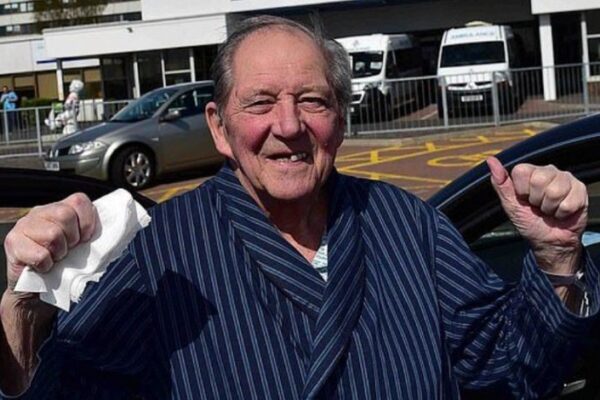 Nonno di 75 anni sconfigge due volte il cancro e con un solo polmone batte anche il Coronavirus