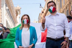 “La mafia sbagliò fratello”, insulti a Mattarella al corteo della destra “La mafia sbagliò fratello”, insulti a Mattarella al corteo della destra