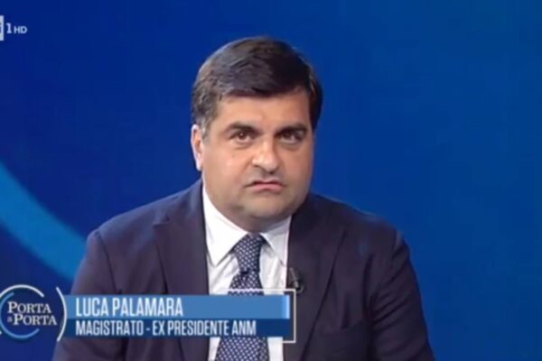 Palamara ‘confessa’ Magistratopoli: Pm, giudici e sentenze tutto illegale