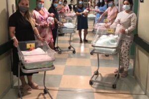 Record a Cremona, 15 bimbi nati in 24 ore: “E’ un segnale di rinascita” Record a Cremona, 15 bimbi nati in 24 ore: “E’ un segnale di rinascita”